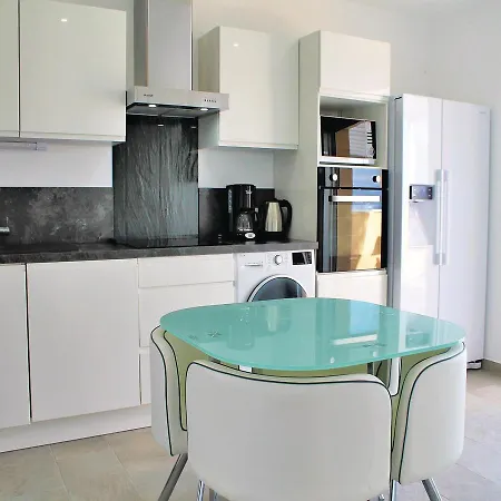 Daire Three-bedroom In Porticcio Porticcio (Corsica)