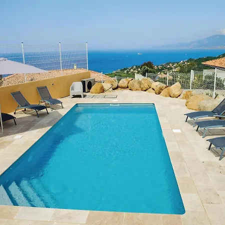 Three-bedroom In Porticcio Daire *